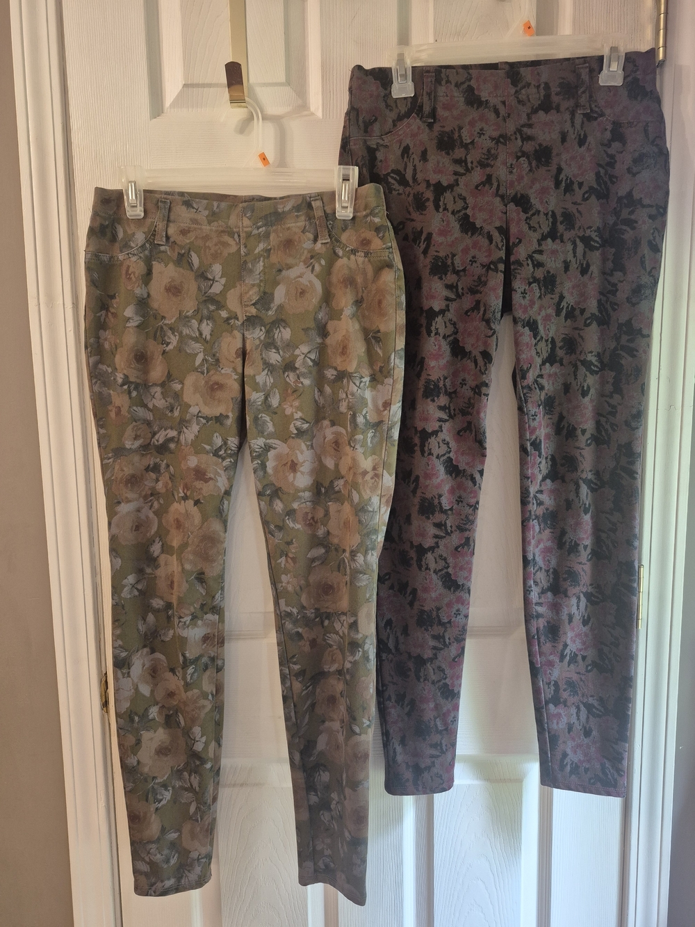 Lot Of 2 Faded Glory Women's Jeggings, Floral Print Size Medium